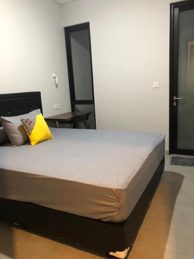 Cozy Puri Hotel Jacarta Exterior foto